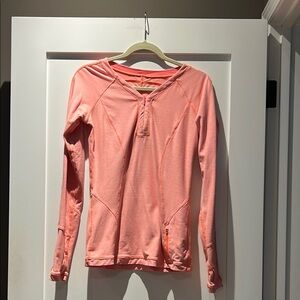 Lululemon peach 🍑 top